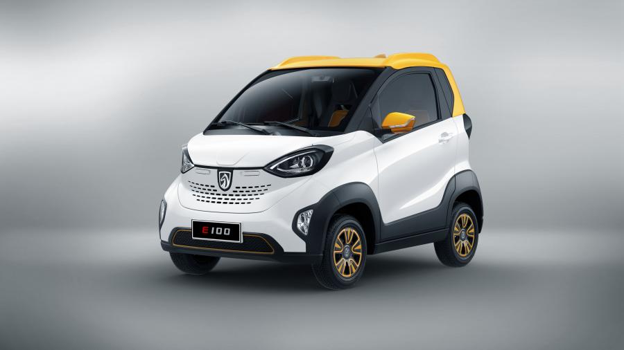  Baojun E100 2017 года  (фото 1 из 13)